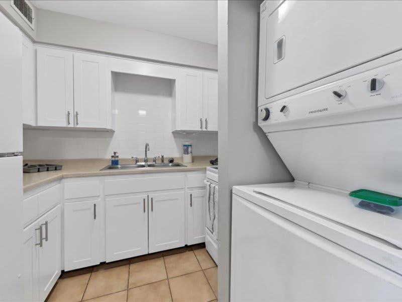 Designed And Cozy 1Br With Parking Near Stores Lejlighed Tampa Eksteriør billede